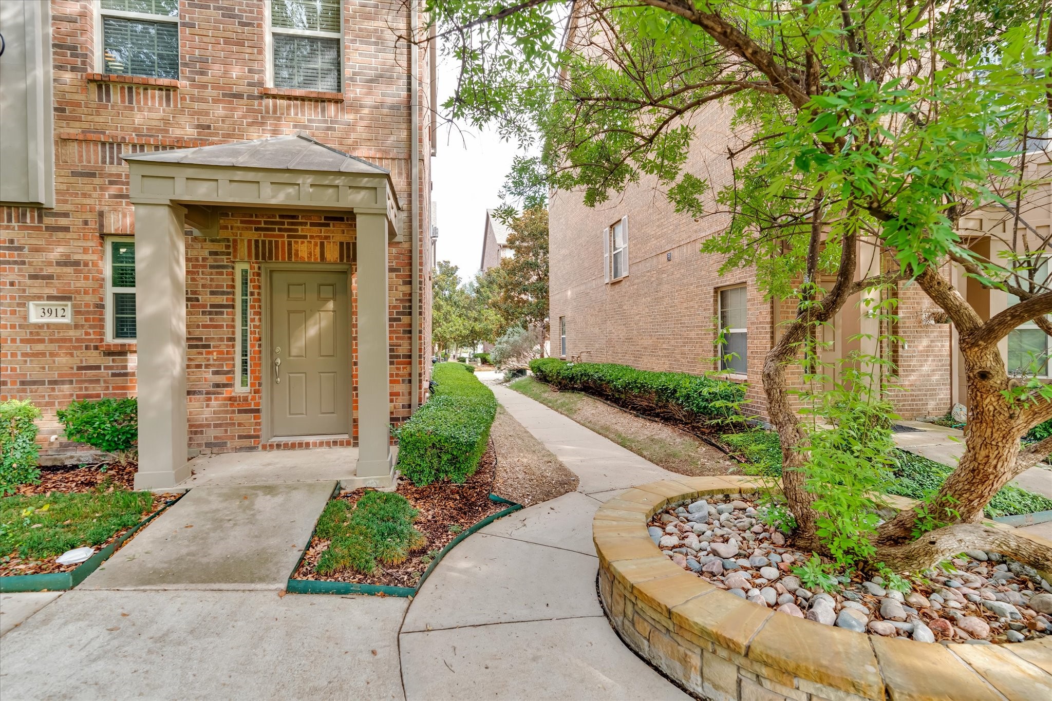 3912 Amberwood Drive Addison TX 75001