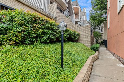 1010 Allen Street Dallas TX 75204