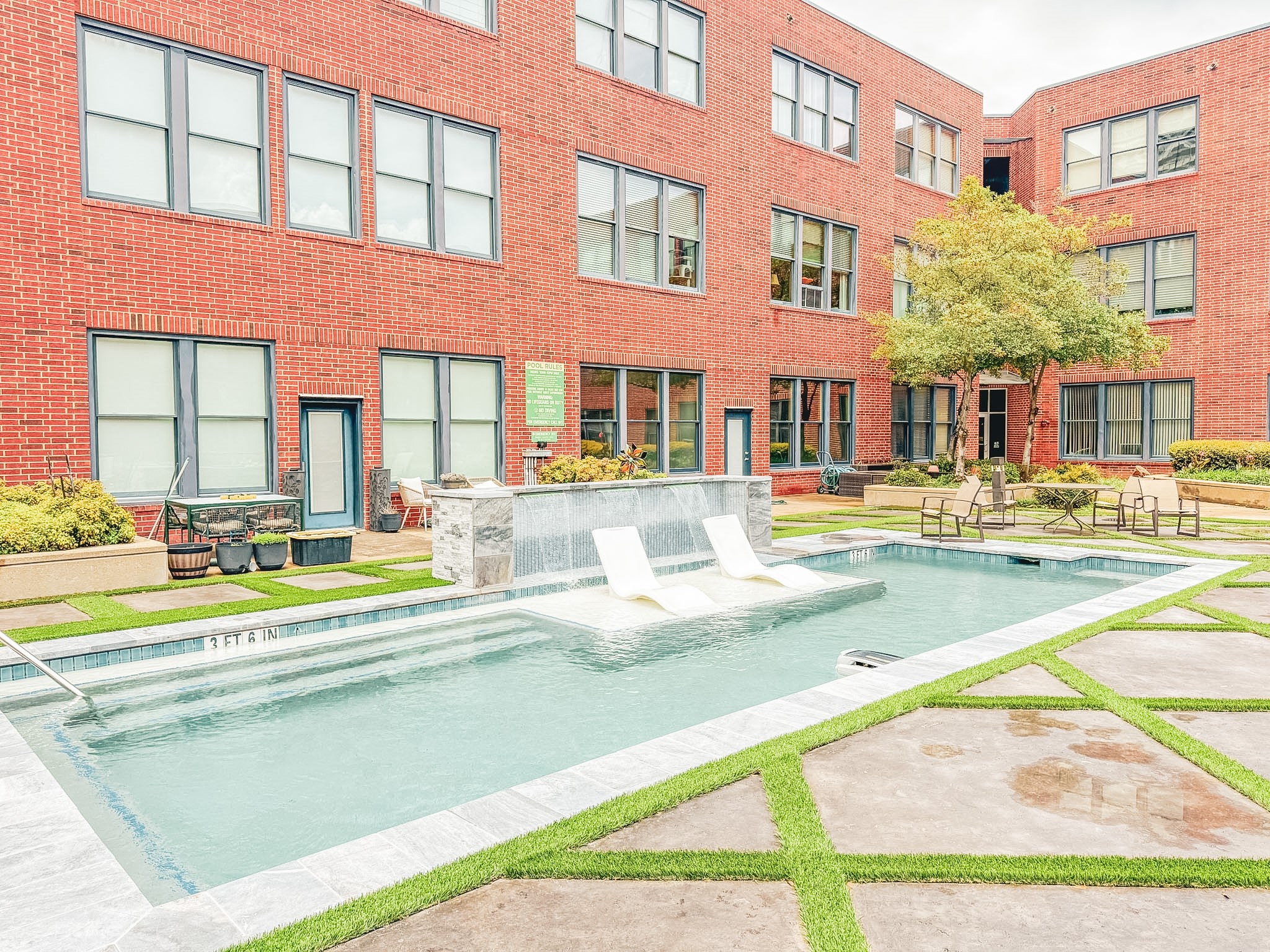 2502 Live Oak Street Dallas TX 75204