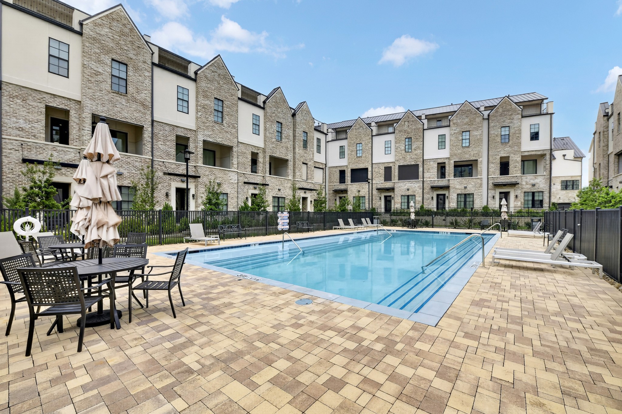 610 Dalton Lane Irving TX 75039