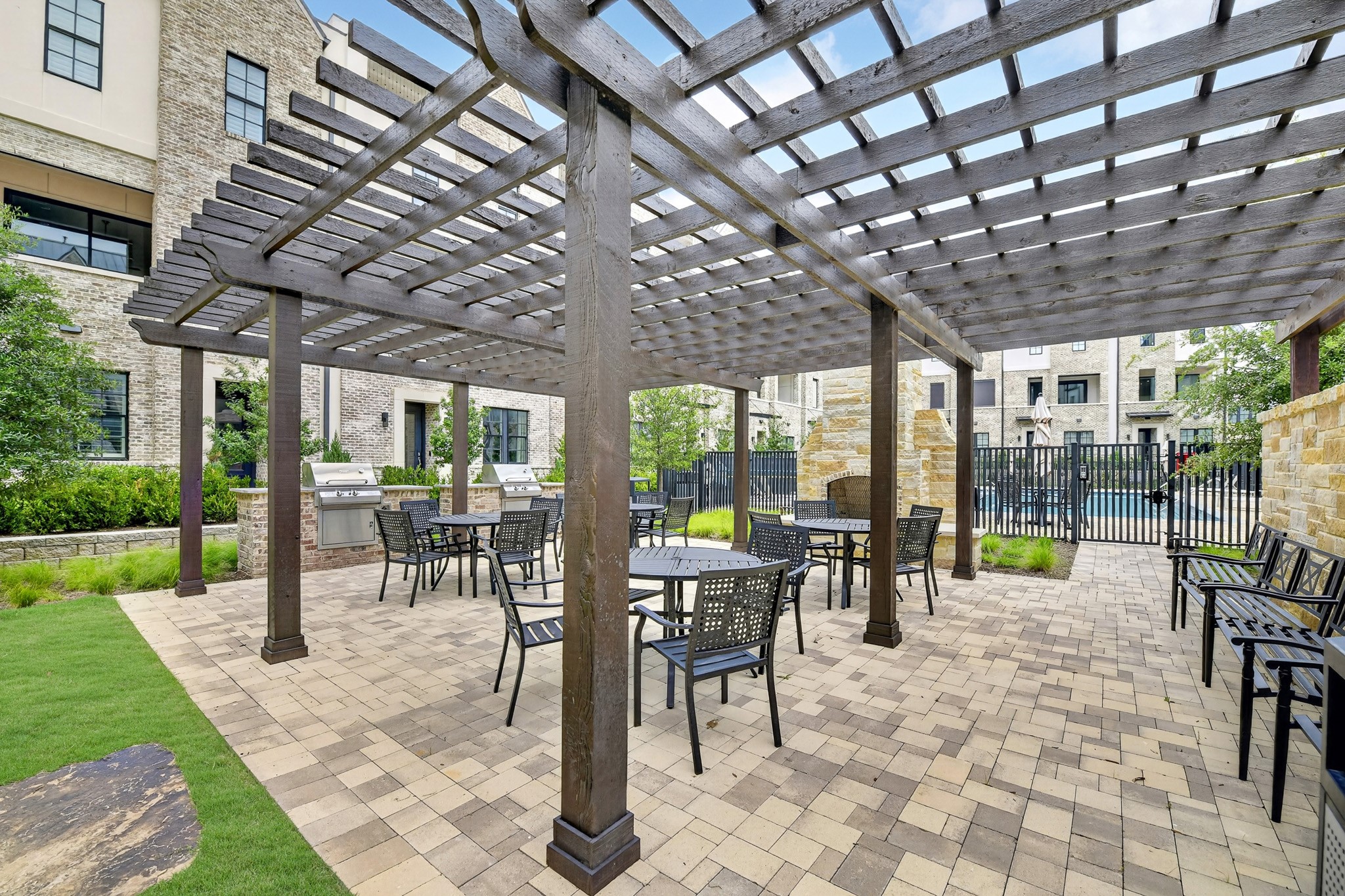 610 Dalton Lane Irving TX 75039
