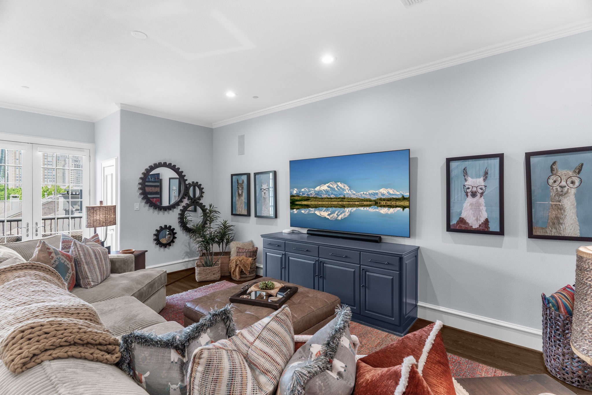 2222 Worthington Street Dallas TX 75204