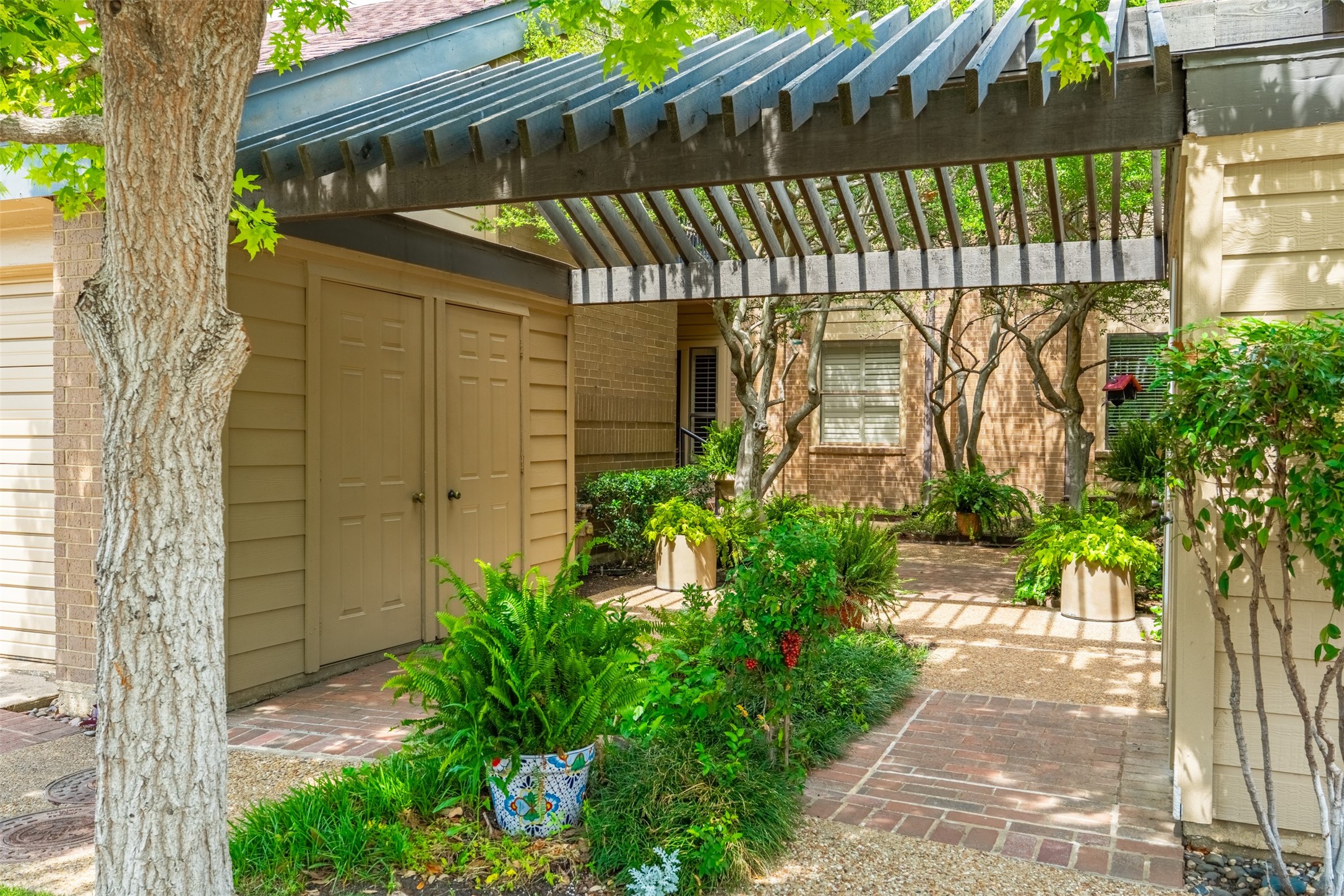 5084 Westgrove Drive Dallas TX 75248