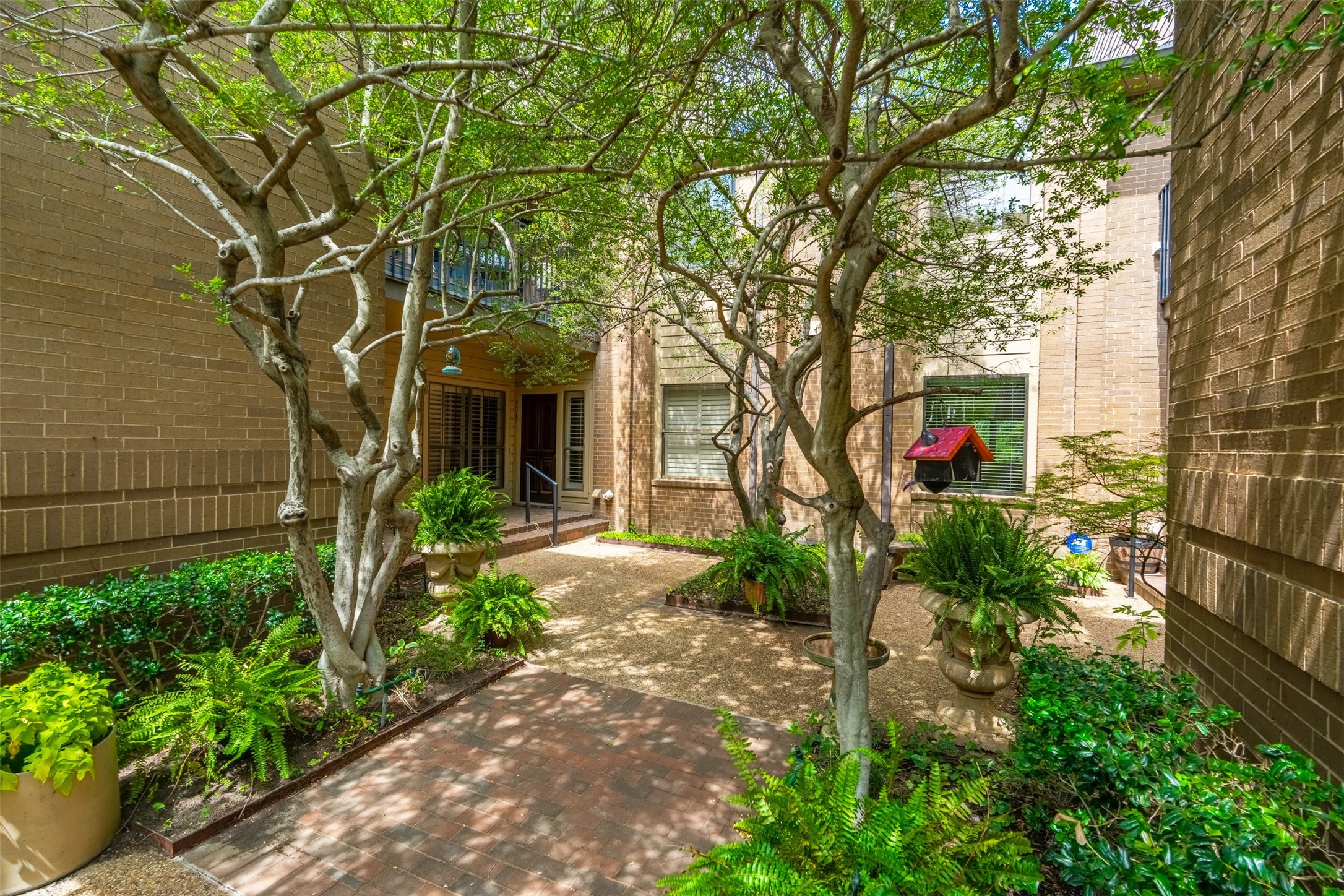 5084 Westgrove Drive Dallas TX 75248