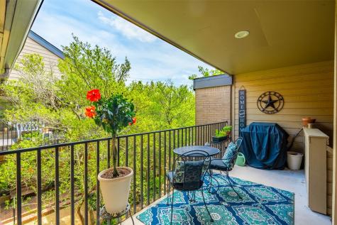 5084 Westgrove Drive Dallas TX 75248