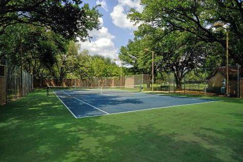5084 Westgrove Drive Dallas TX 75248