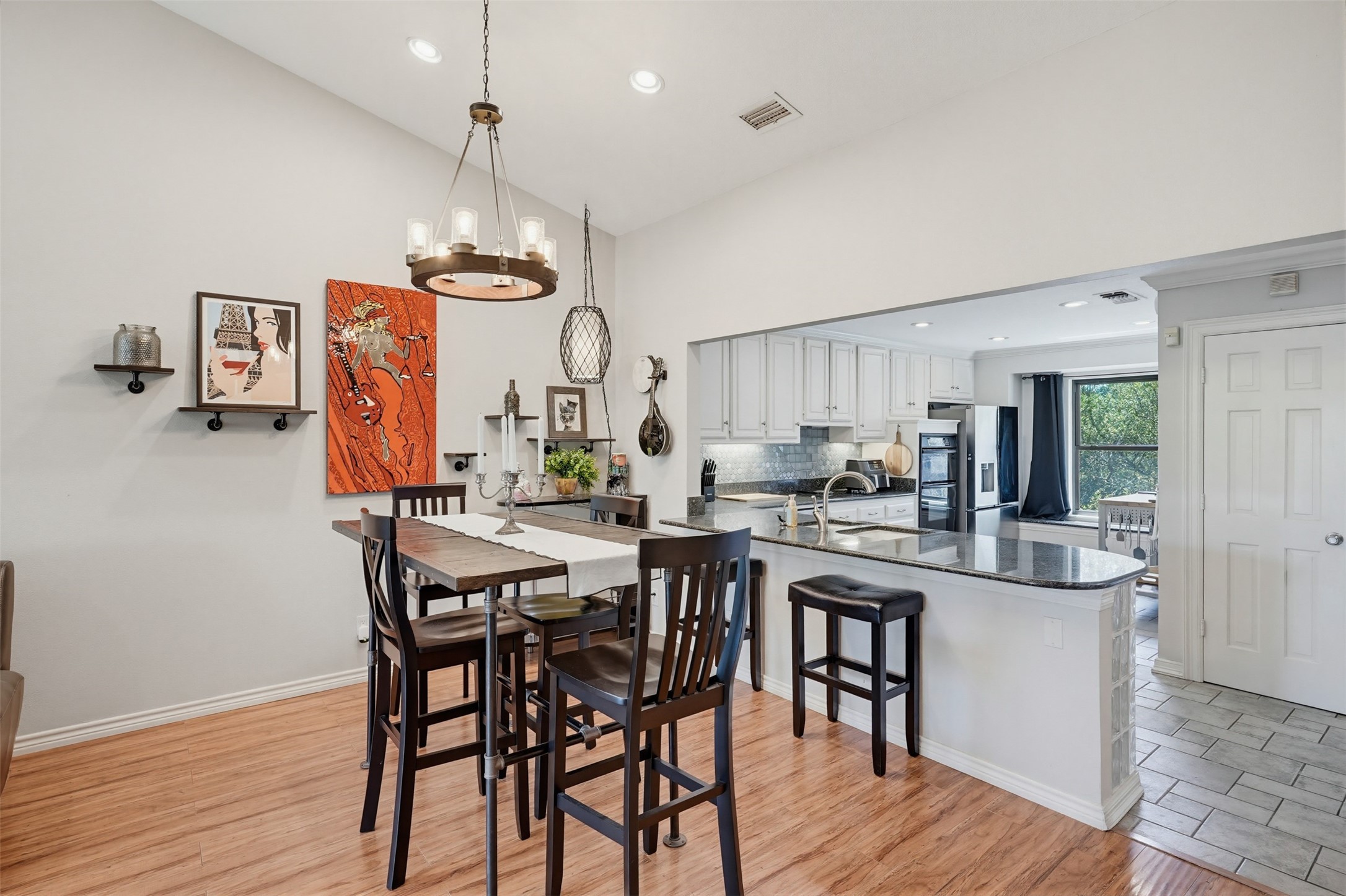 5084 Westgrove Drive Dallas TX 75248