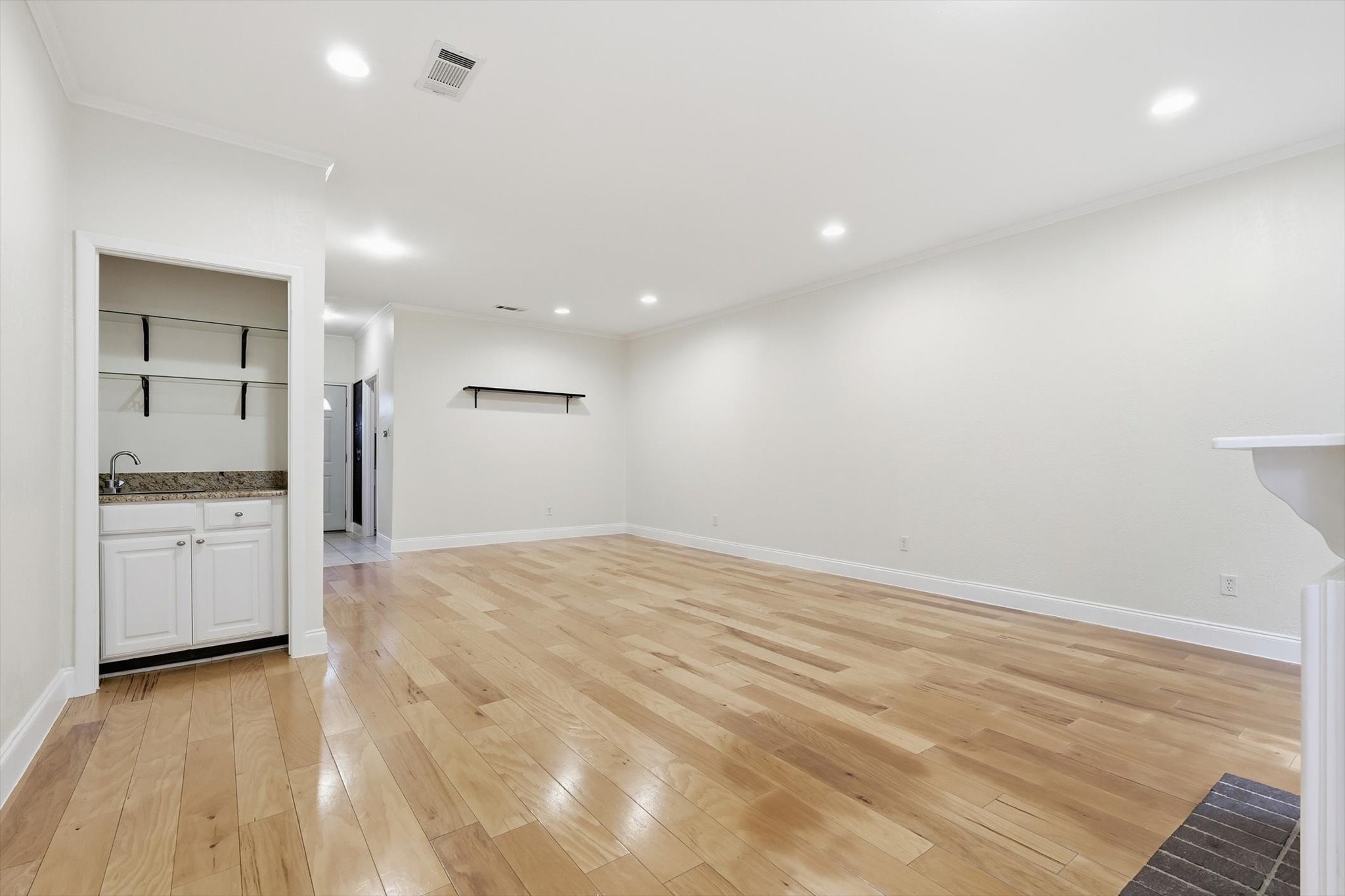 2727 Shelby Avenue Dallas TX 75219