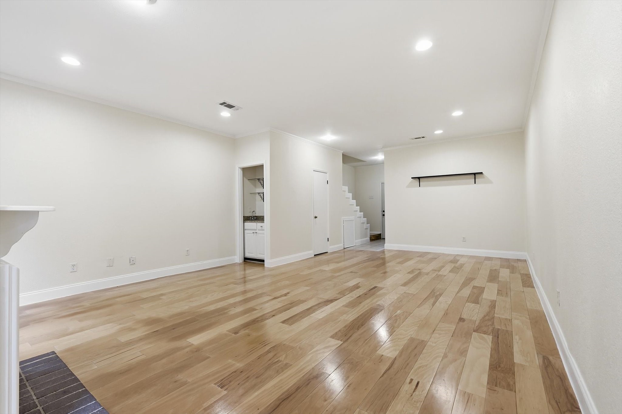 2727 Shelby Avenue Dallas TX 75219