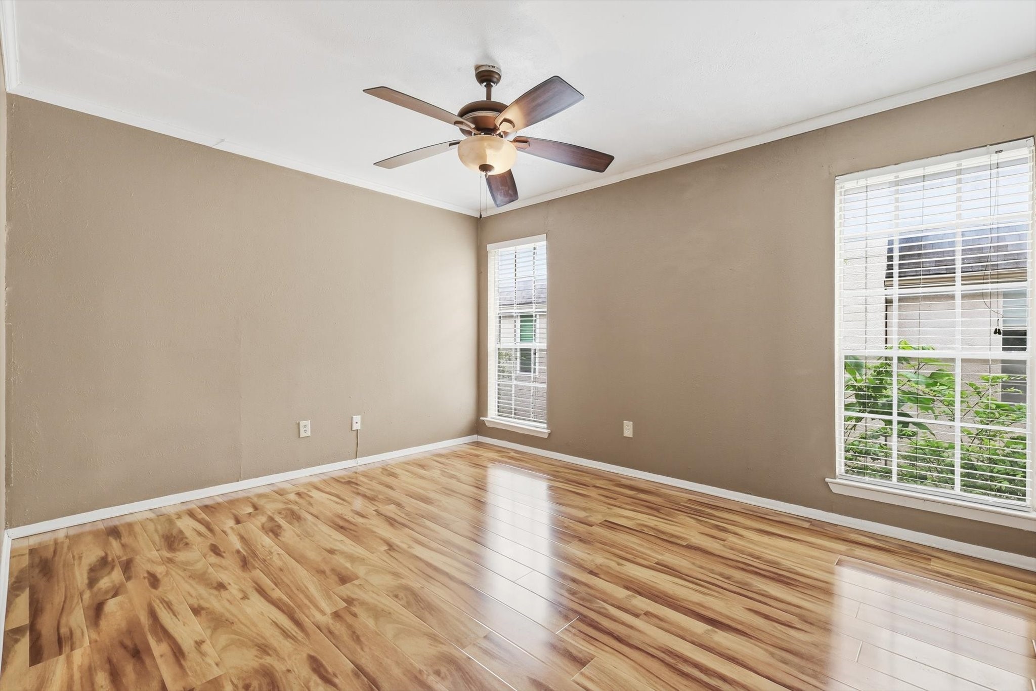 2727 Shelby Avenue Dallas TX 75219