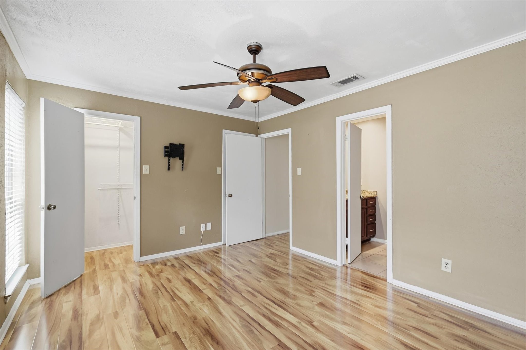 2727 Shelby Avenue Dallas TX 75219