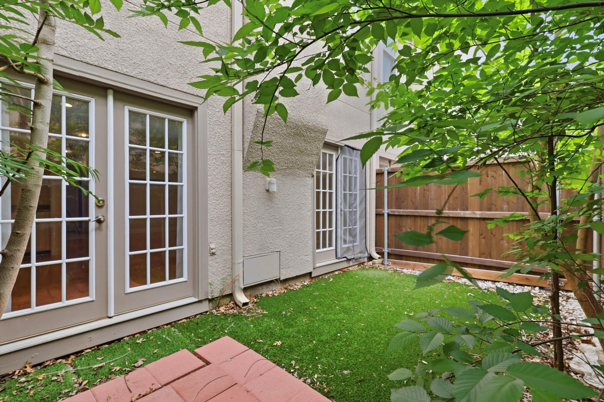 2727 Shelby Avenue Dallas TX 75219