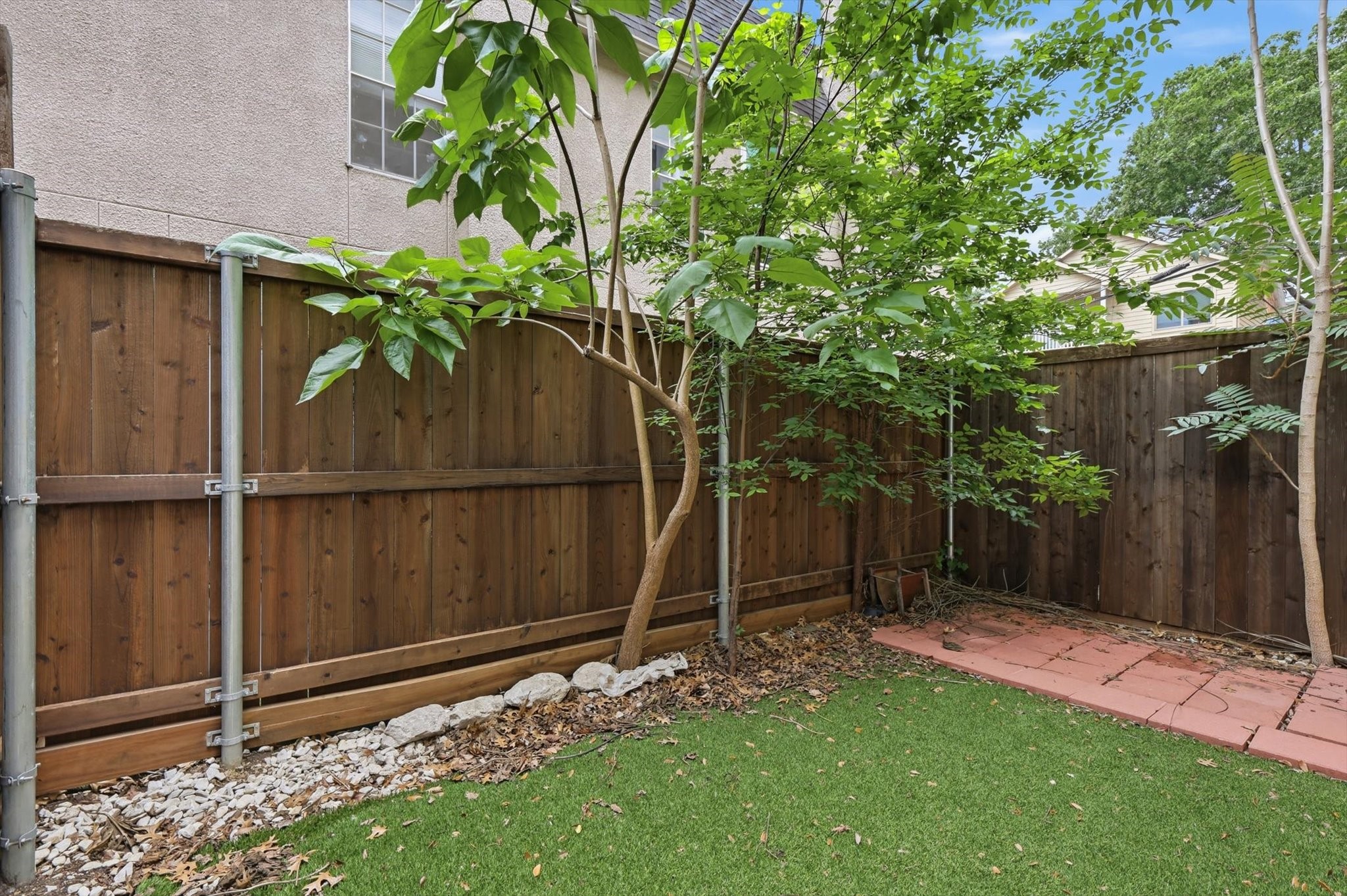 2727 Shelby Avenue Dallas TX 75219