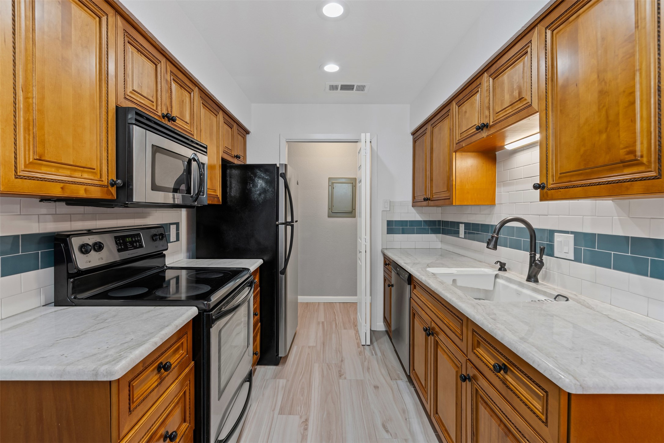 5743 Cedar Creek Drive Benbrook TX 76109