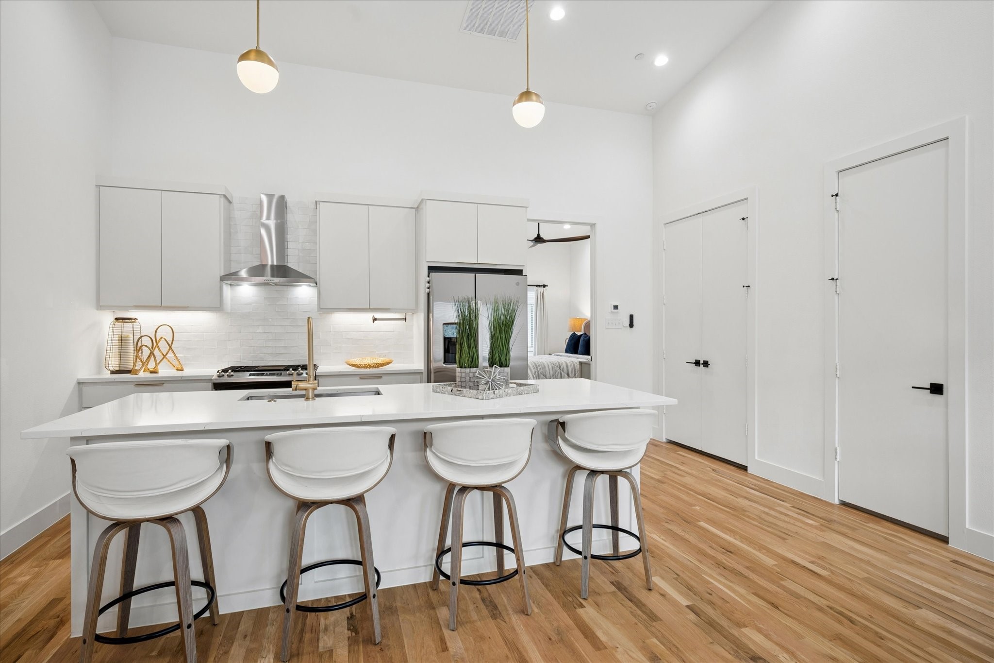 2130 Lovedale Avenue Dallas TX 75235