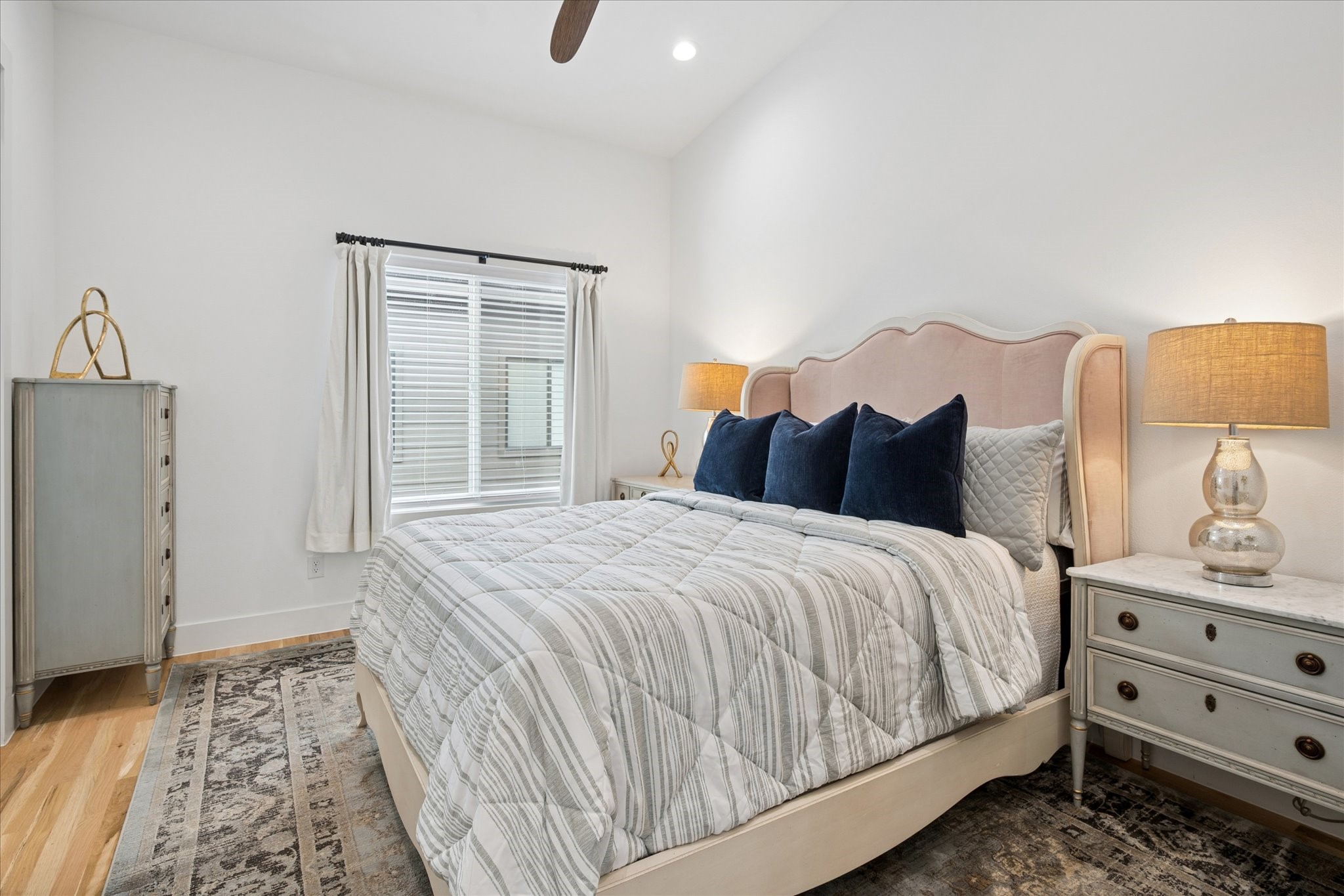 2130 Lovedale Avenue Dallas TX 75235