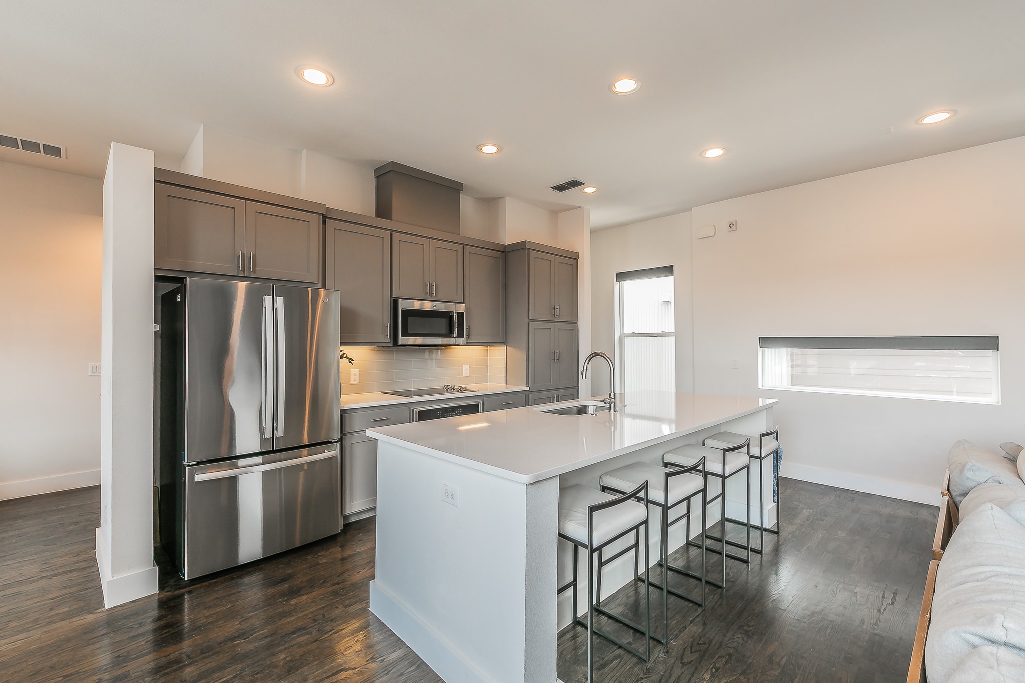 2441 Thatcher Drive Dallas TX 75206