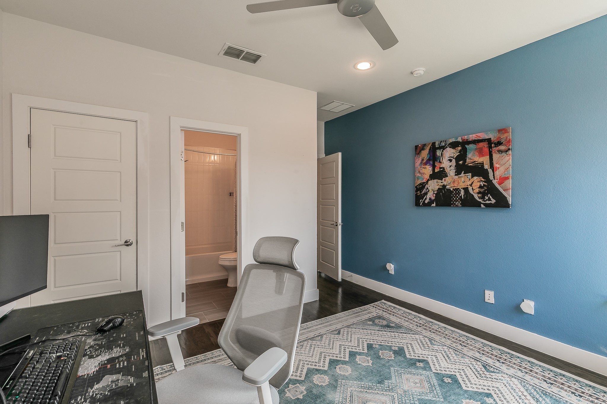 2441 Thatcher Drive Dallas TX 75206