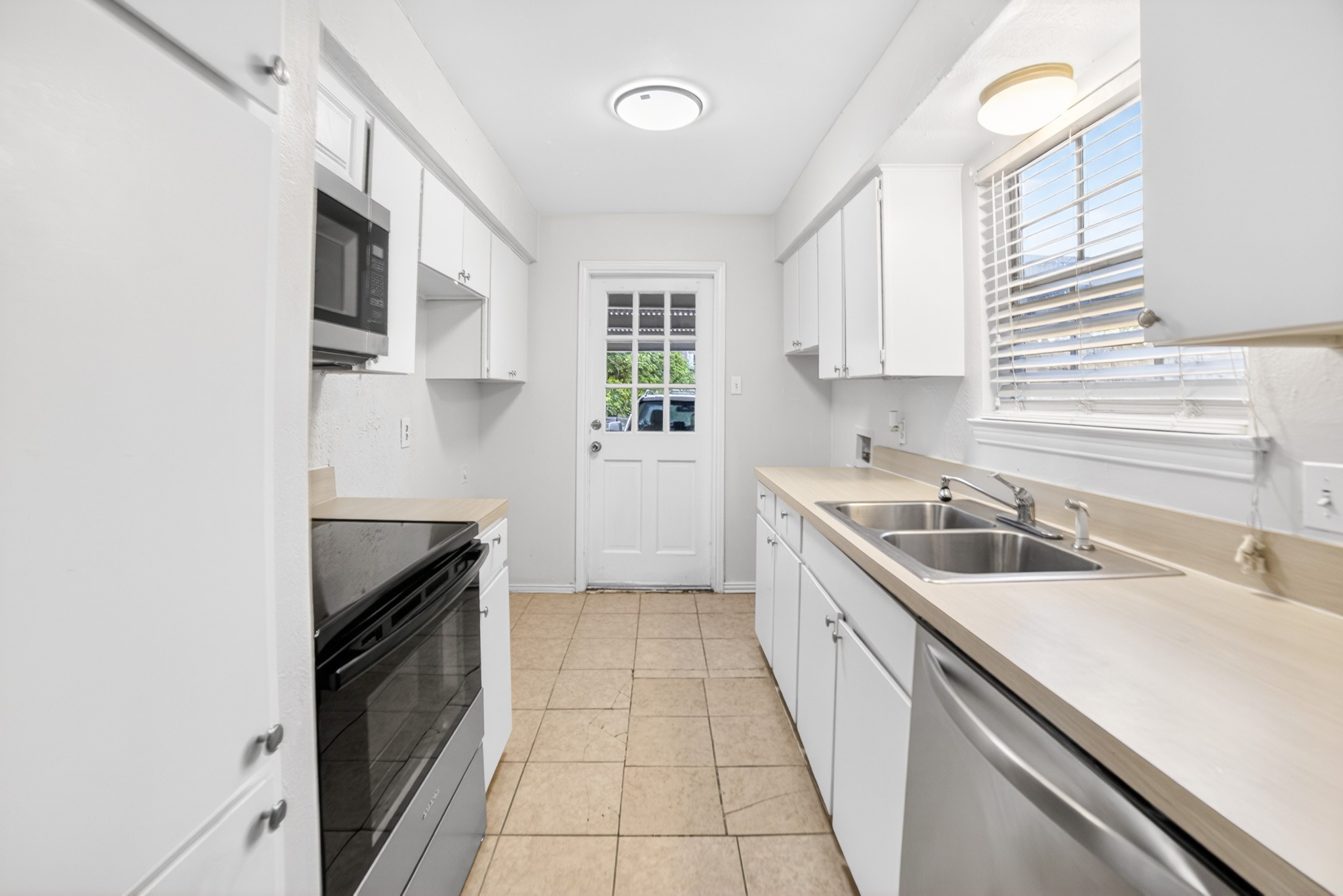 5618 Marina Drive Garland TX 75043