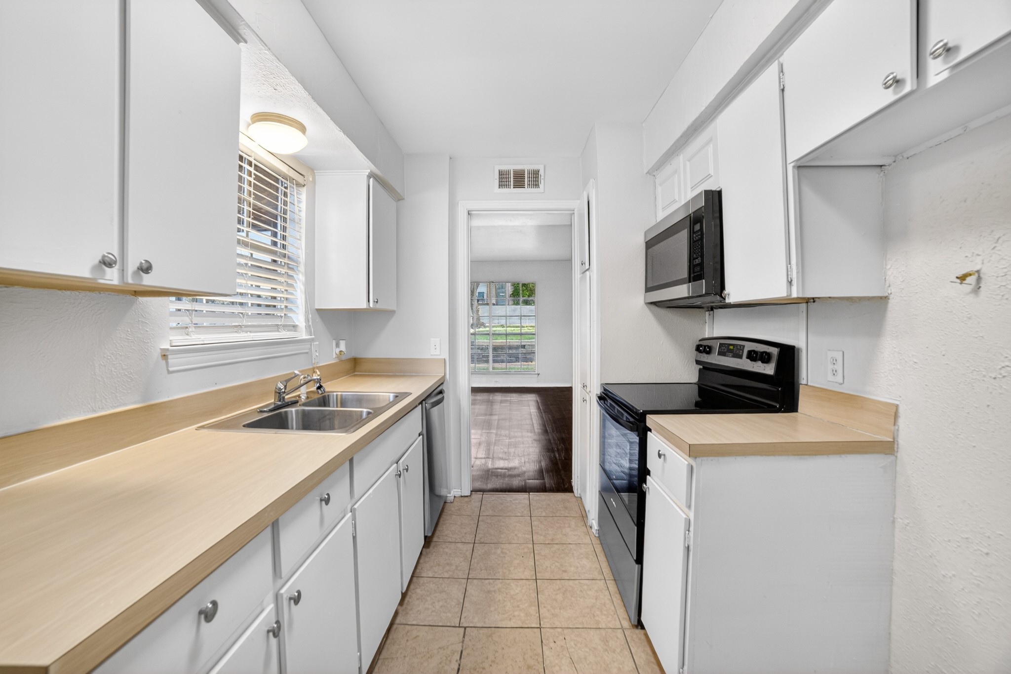5618 Marina Drive Garland TX 75043