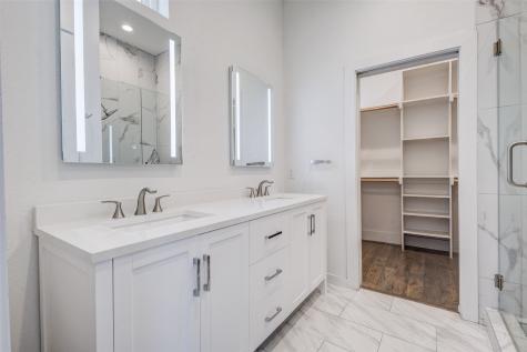 2450 N Garrett Avenue Dallas TX 75206