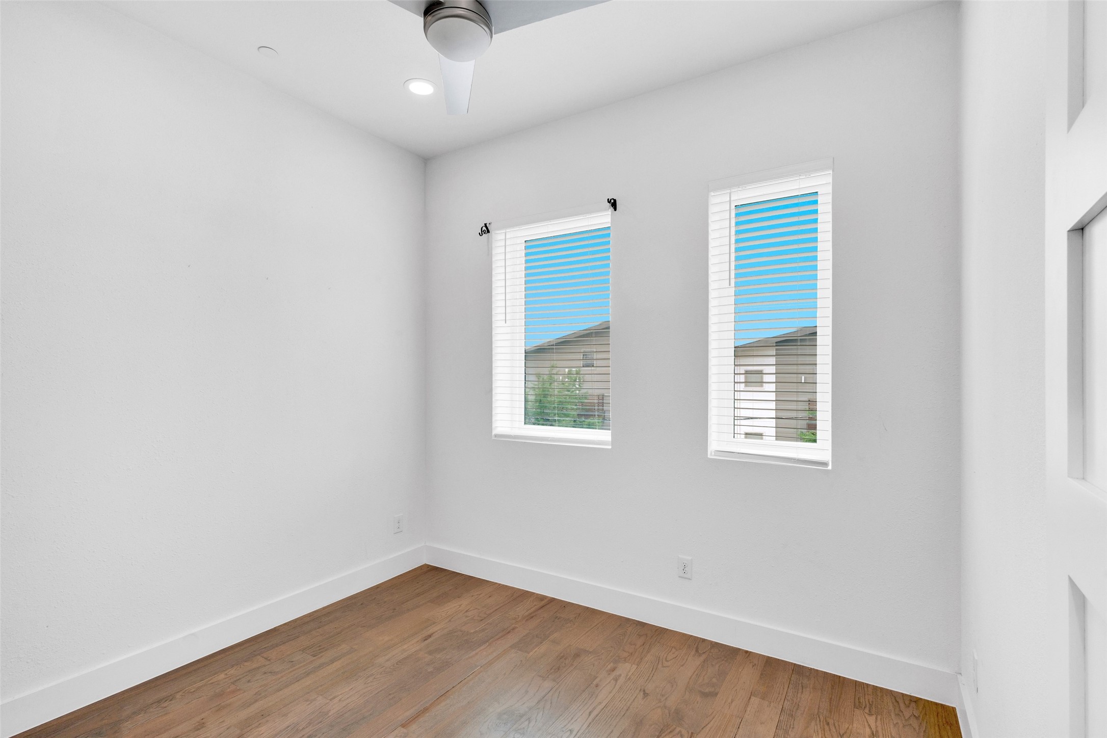 2450 N Garrett Avenue Dallas TX 75206