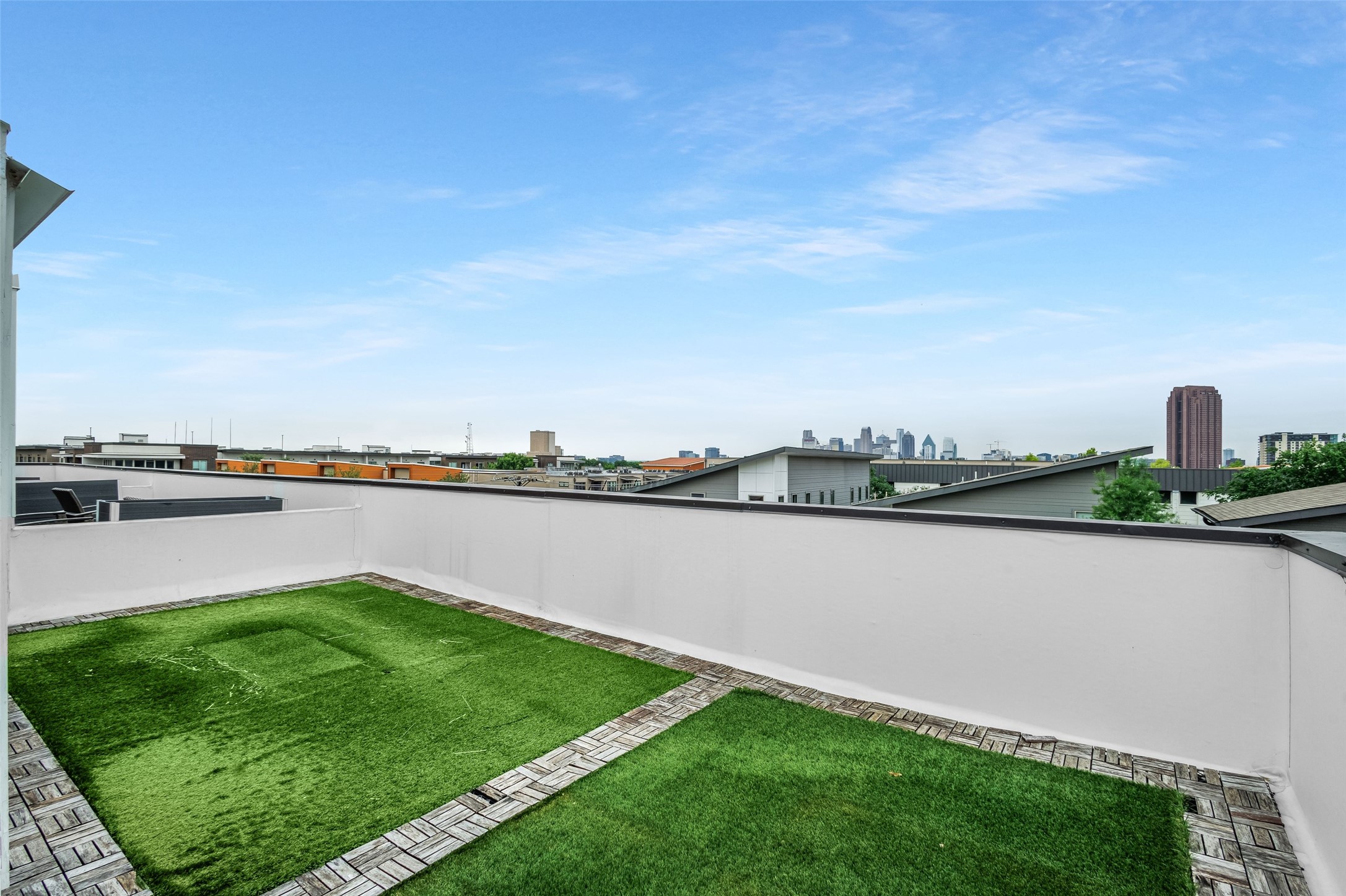 2450 N Garrett Avenue Dallas TX 75206