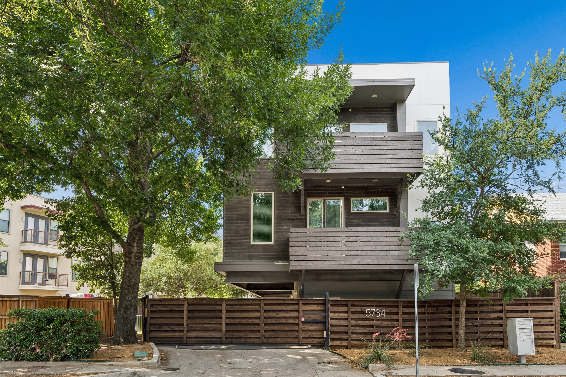 5734 Oram Street Dallas TX 75206