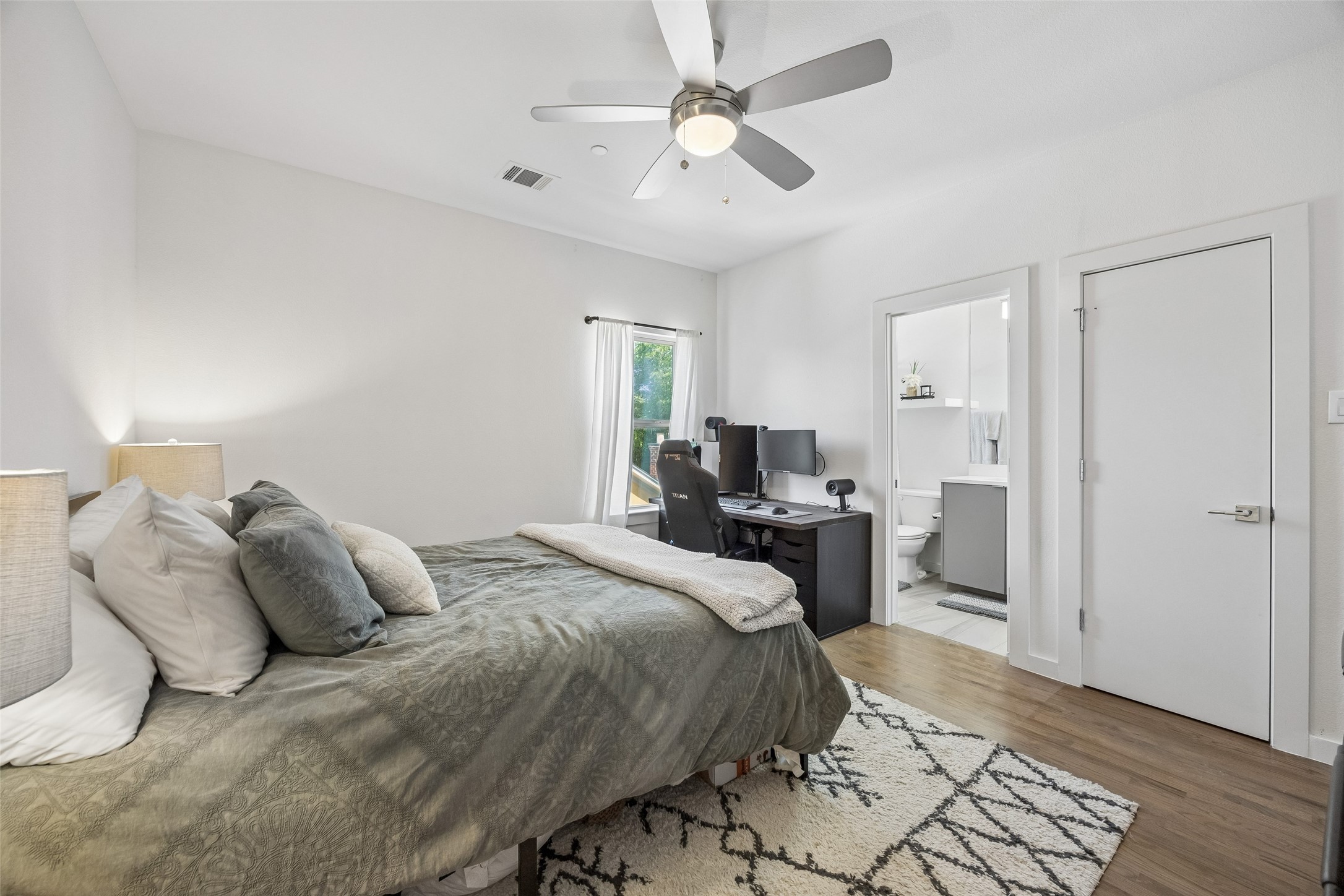 5734 Oram Street Dallas TX 75206