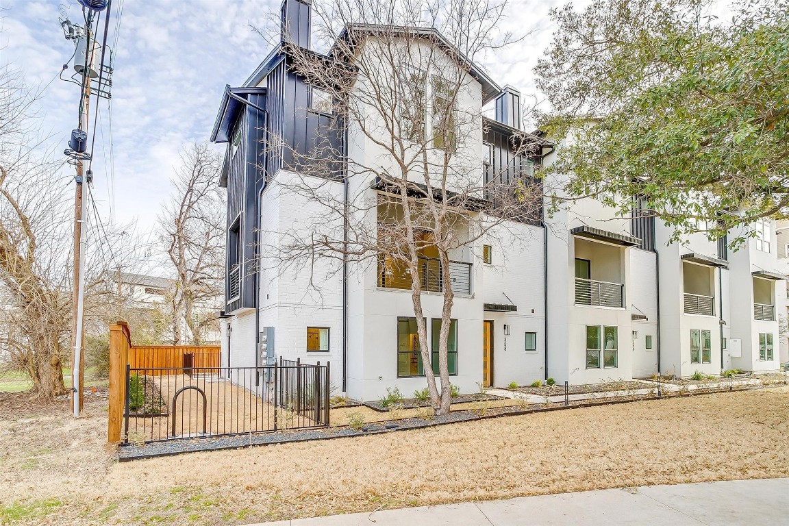 358 Foch Street Fort Worth TX 76107