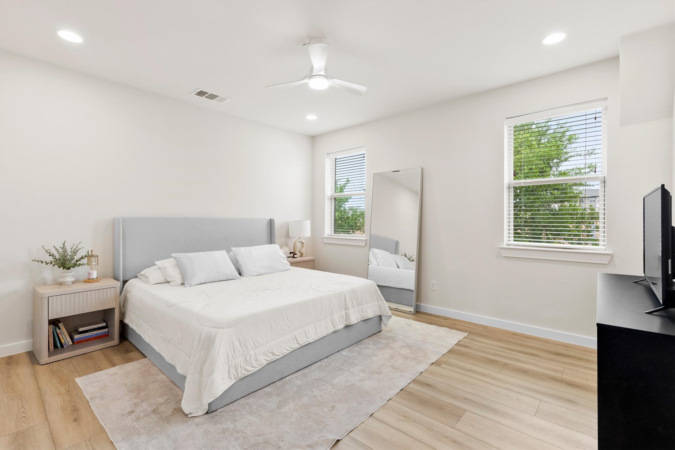 8305 Oxalis Lane Dallas TX 75252
