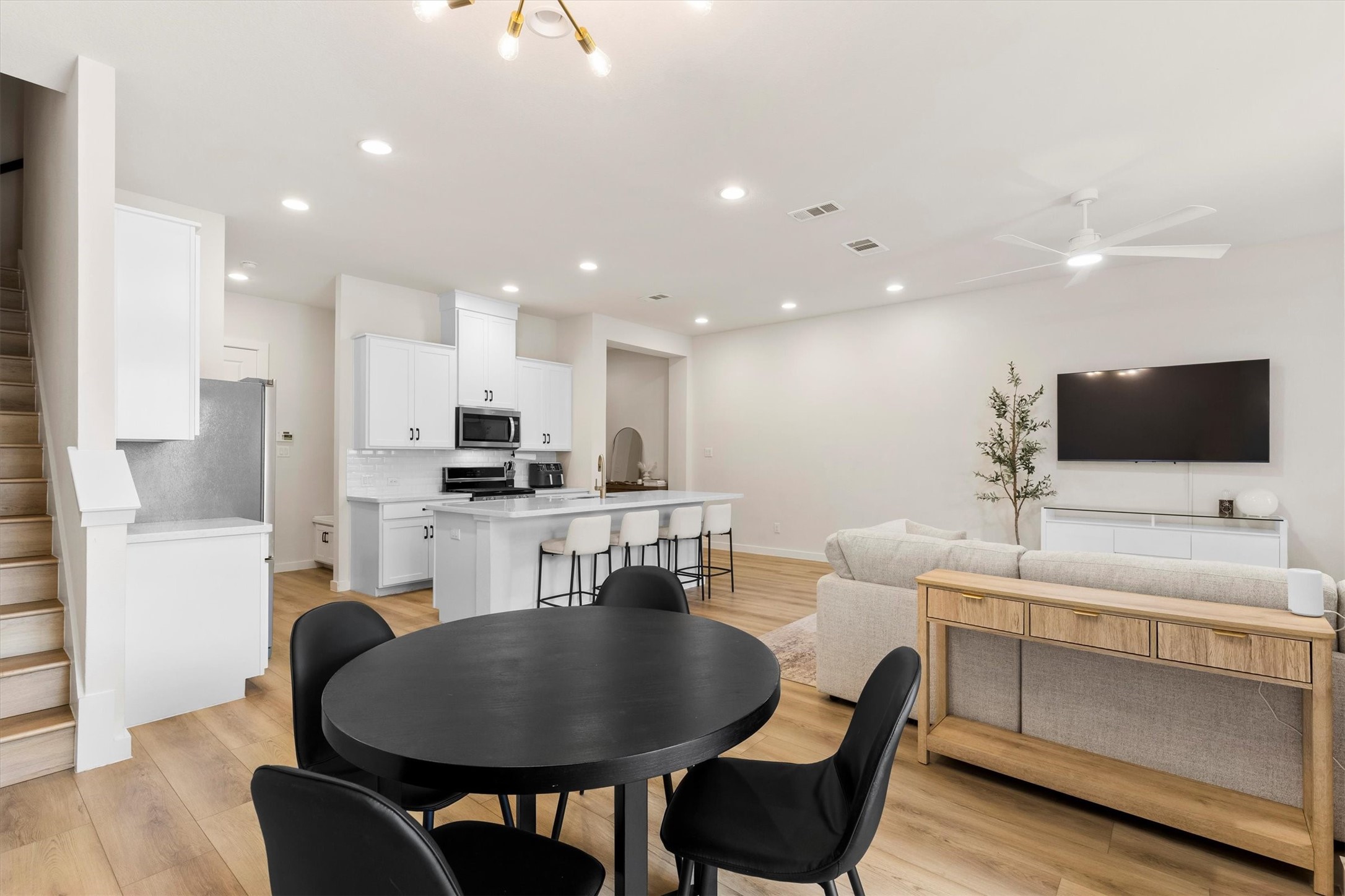 8305 Oxalis Lane Dallas TX 75252