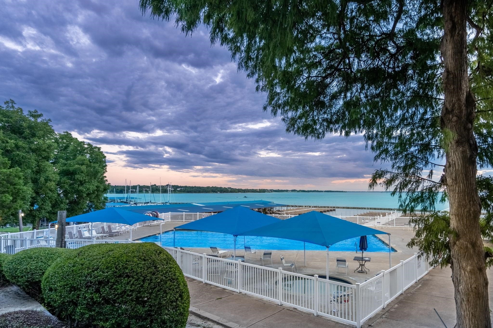 438 Yacht Club Drive Rockwall TX 75032