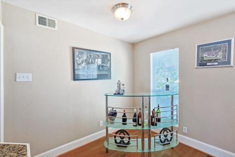 5916 Sandhurst Lane Dallas TX 75206