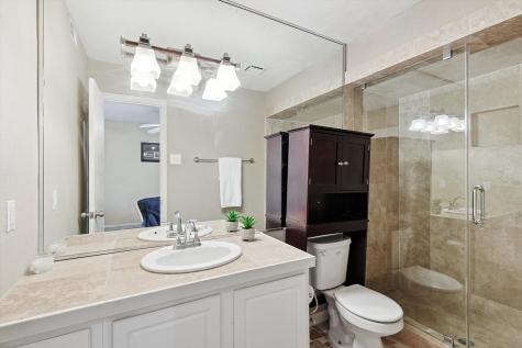 5916 Sandhurst Lane Dallas TX 75206