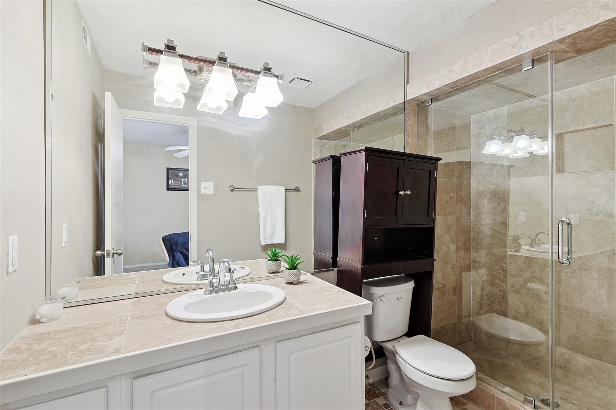 5916 Sandhurst Lane Dallas TX 75206