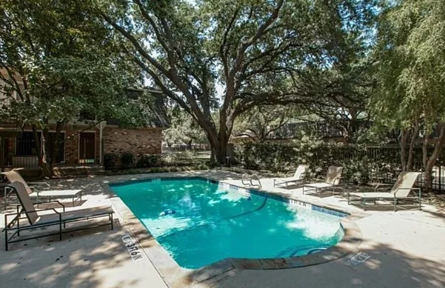 5311 Fleetwood Oaks Avenue Dallas TX 75235