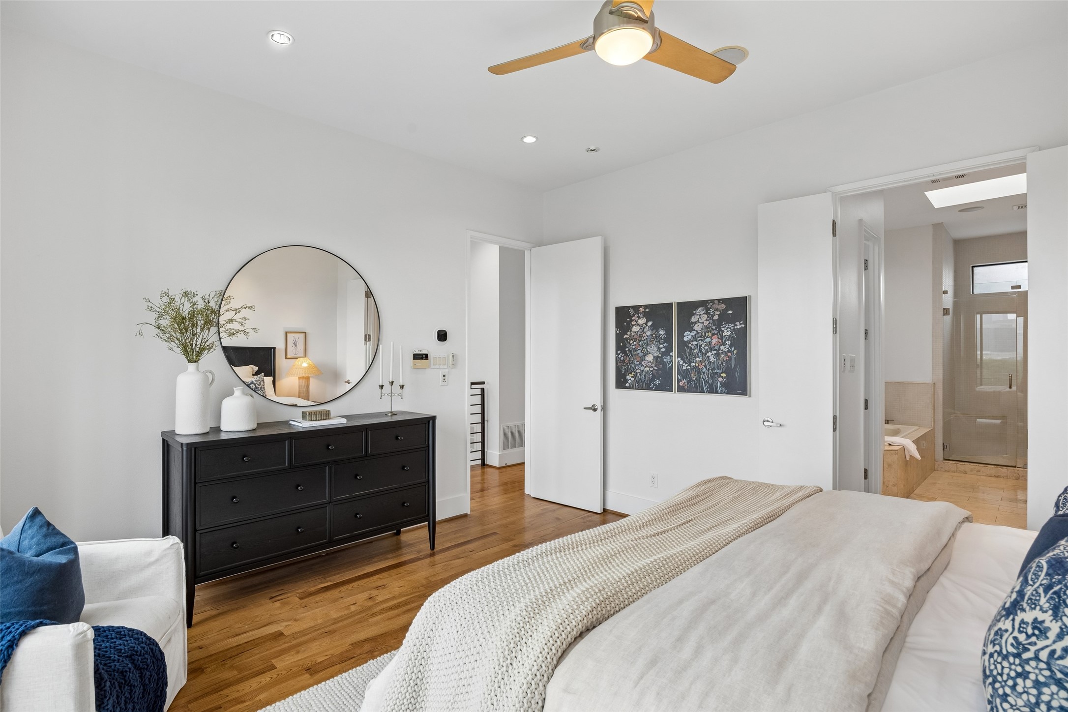 433 Trinity River Circle Dallas TX 75203