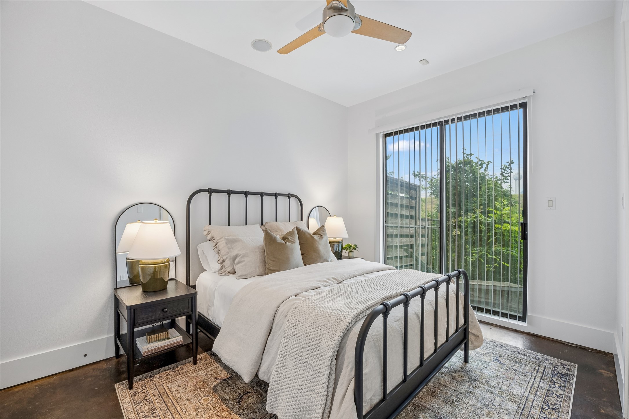 433 Trinity River Circle Dallas TX 75203