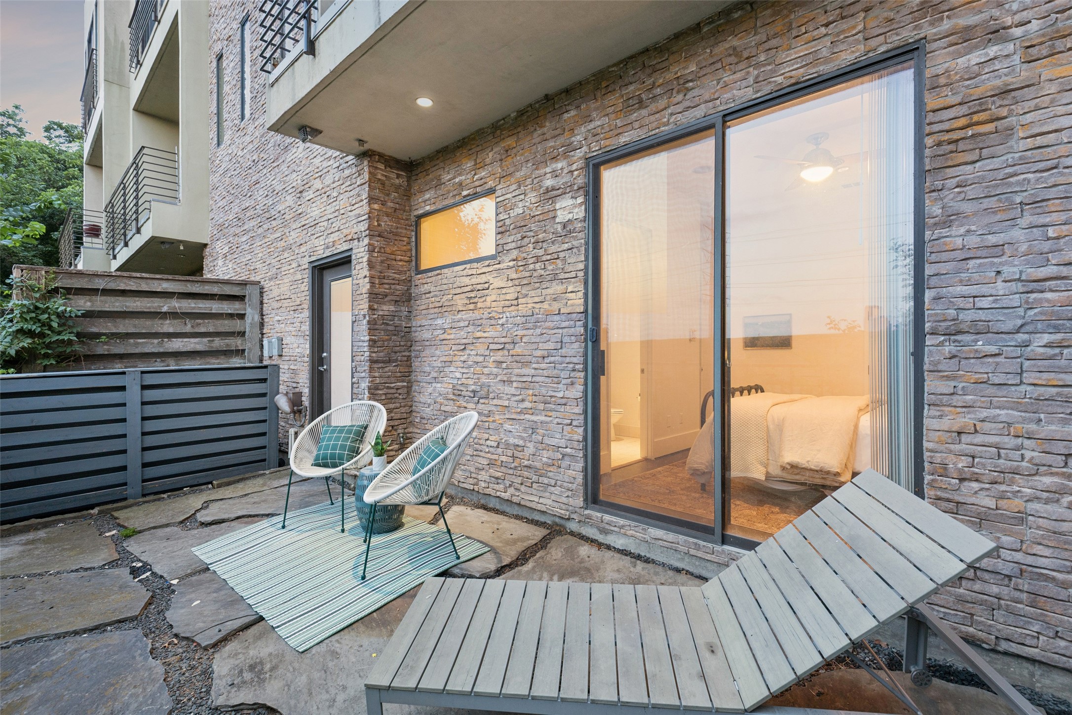 433 Trinity River Circle Dallas TX 75203