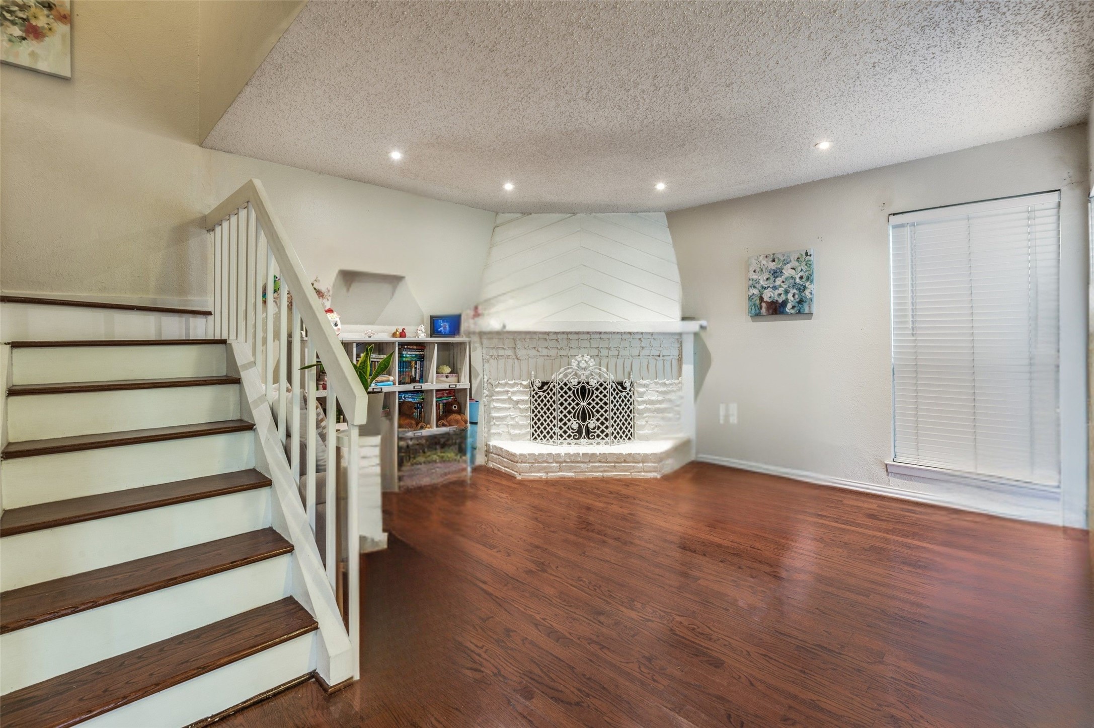 895 Dublin Drive Richardson TX 75080