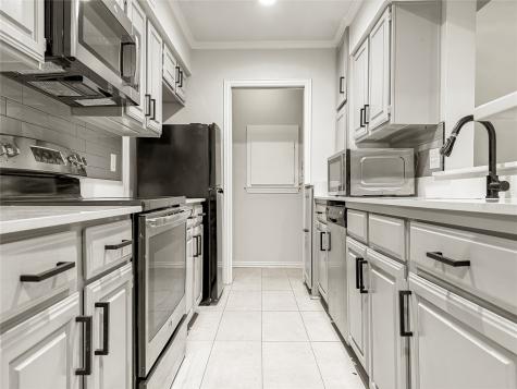 5840 Spring Valley Road Dallas TX 75254