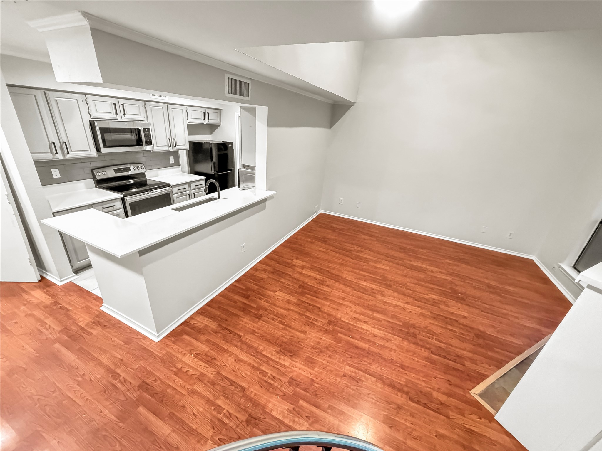 5840 Spring Valley Road Dallas TX 75254