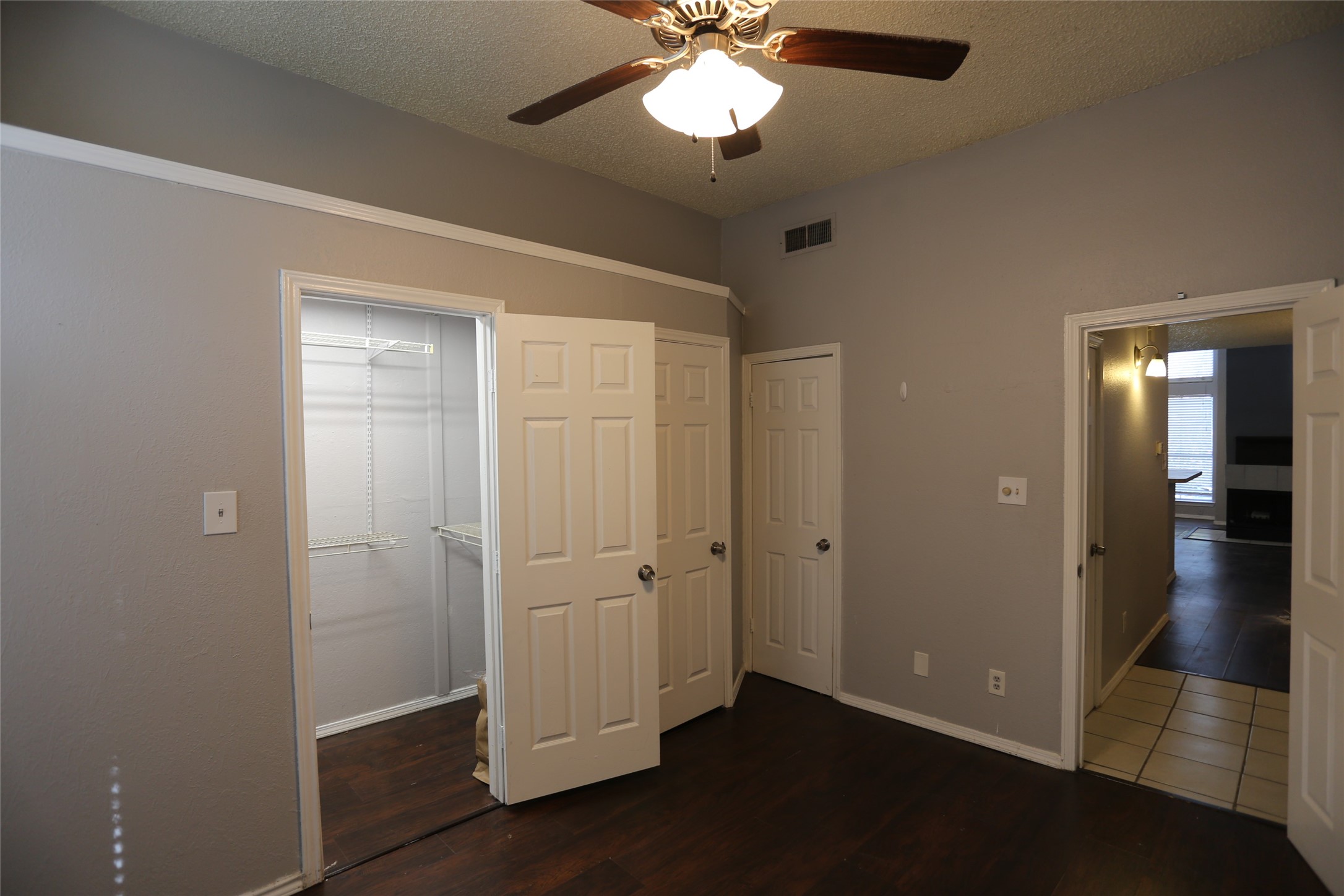 3406 Country Club Drive W Irving TX 75038
