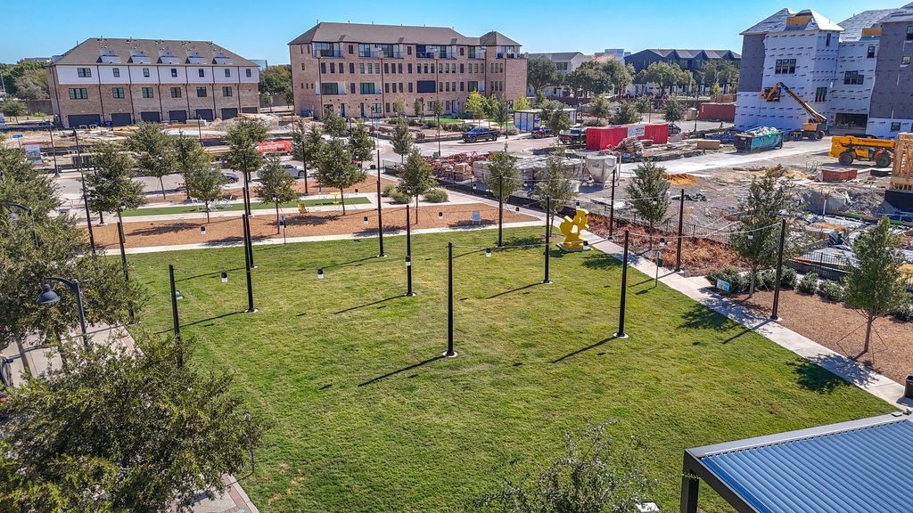4072 Oak Circle Addison TX 75001