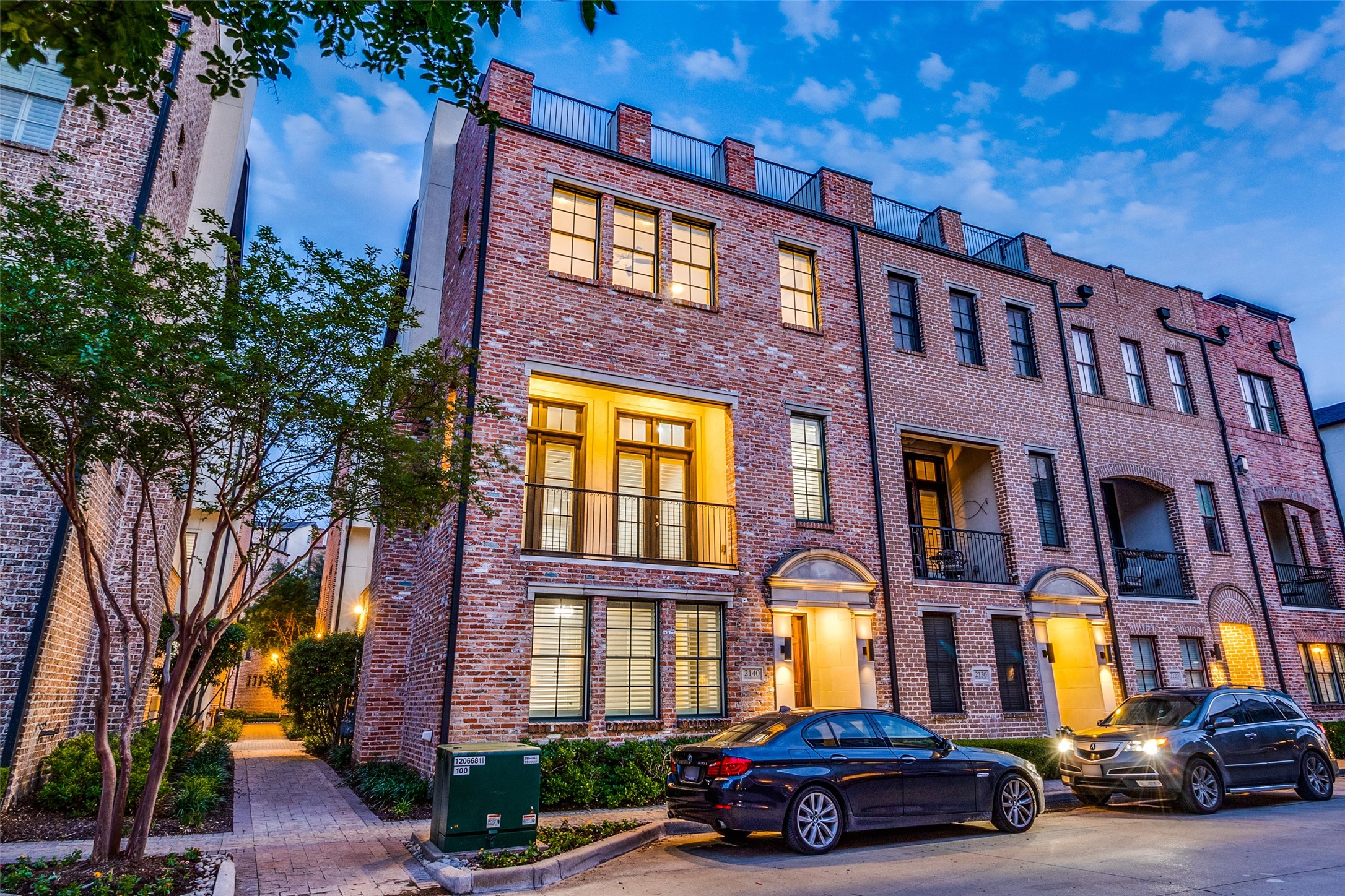2140 Helsminster Drive Dallas TX 75201