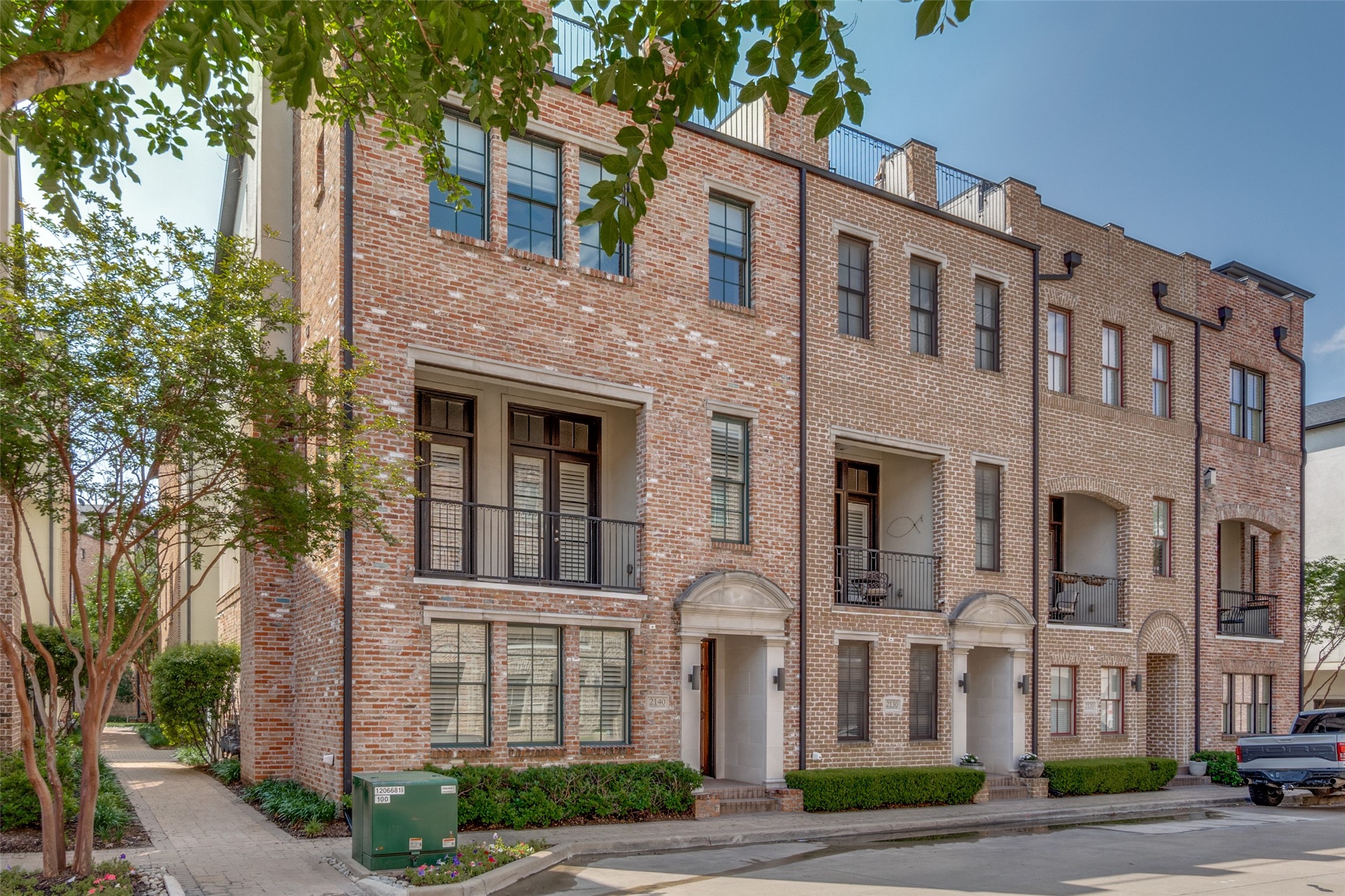 2140 Helsminster Drive Dallas TX 75201