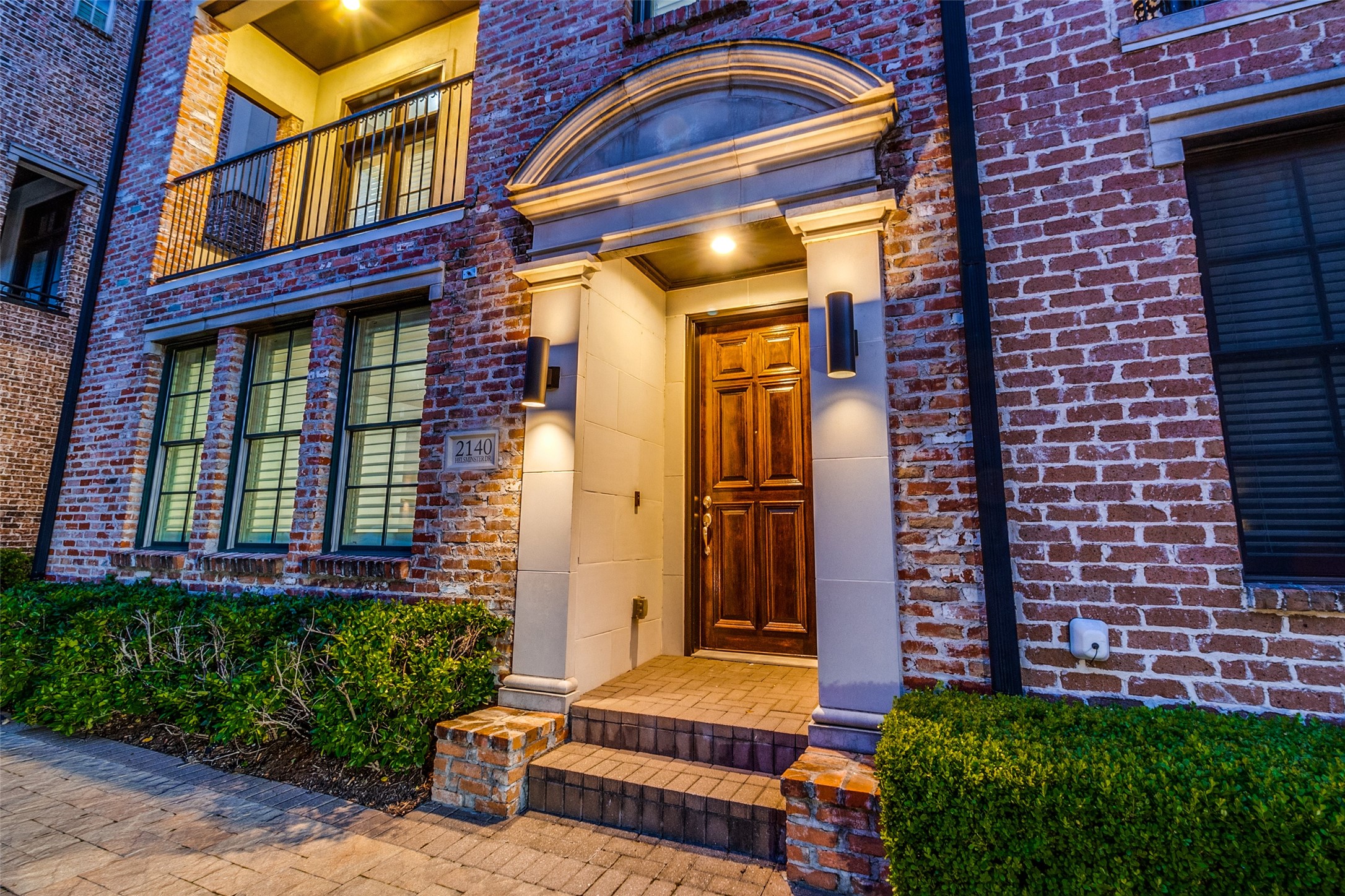 2140 Helsminster Drive Dallas TX 75201