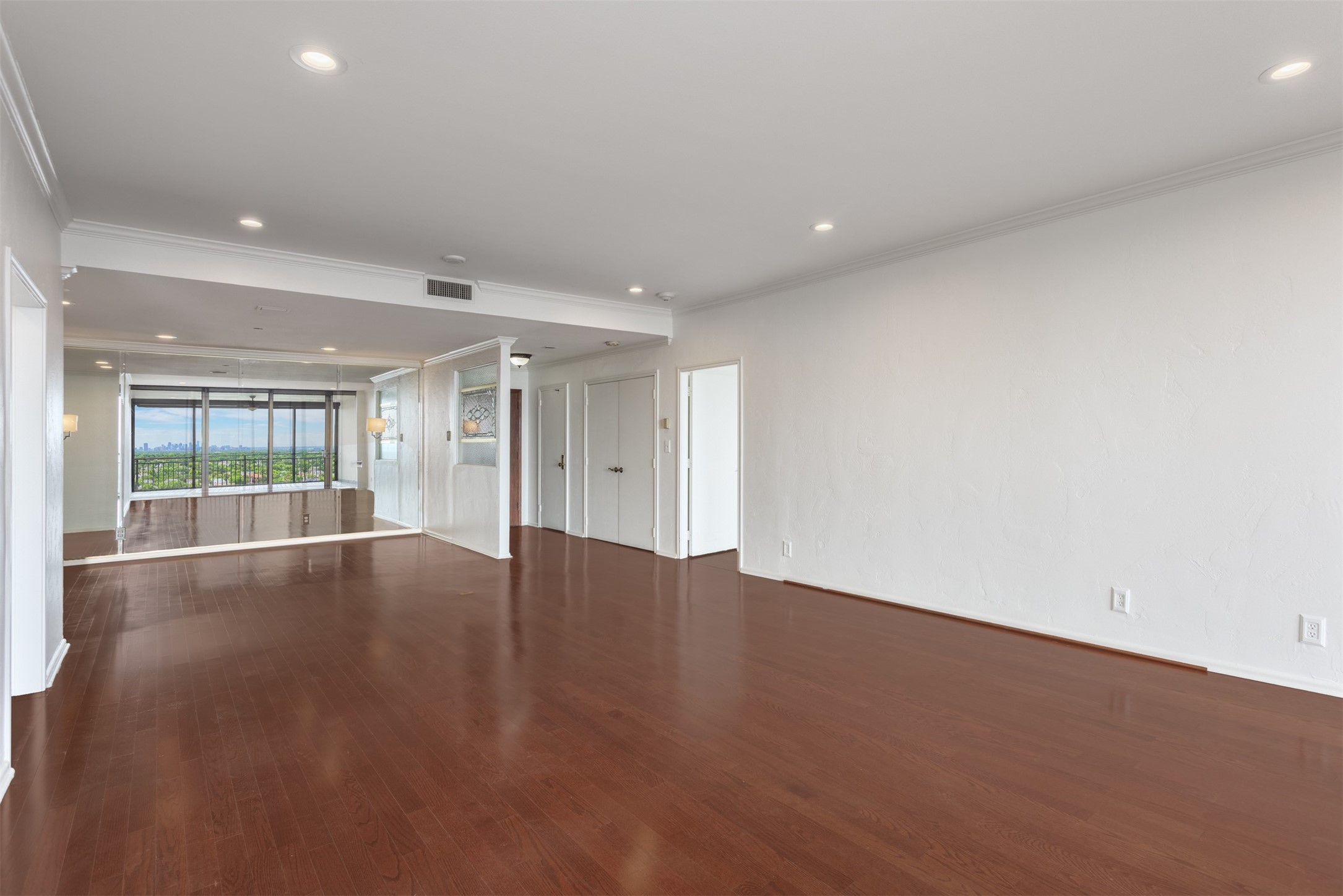 6335 W Northwest Highway Dallas TX 75225