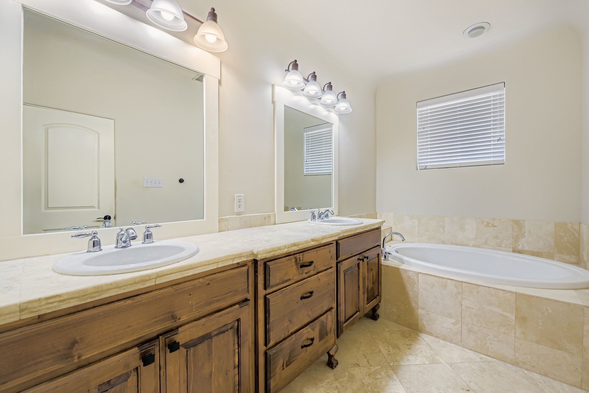 2600 Piazza Court Grand Prairie TX 75054